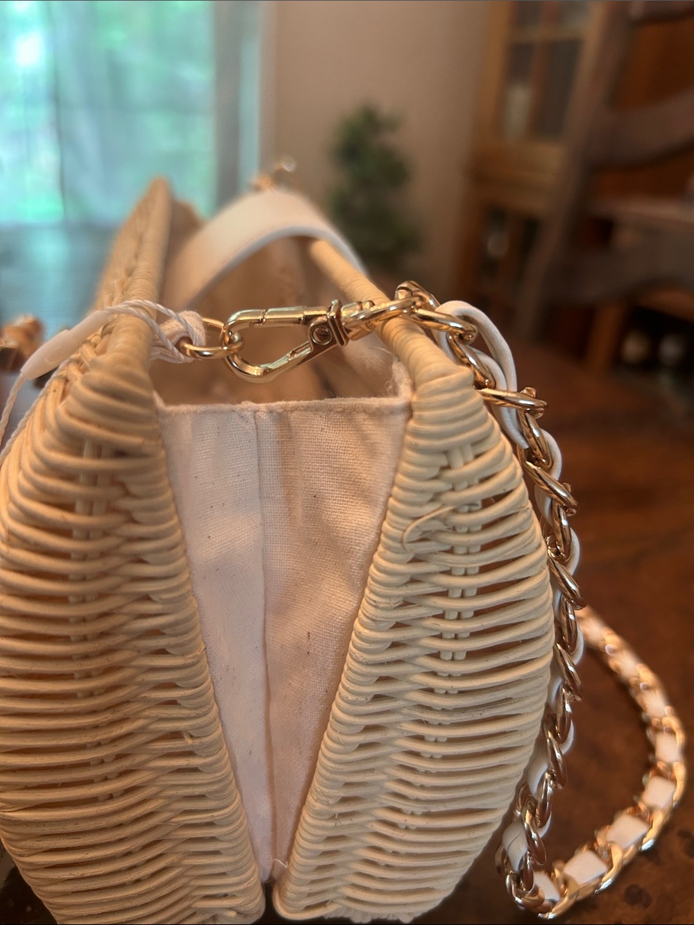 Tommy Bahama Woven Rattan Clutch Shoulder Bag White Bamboo Turnlock Resort NEW - Picture 10 of 12